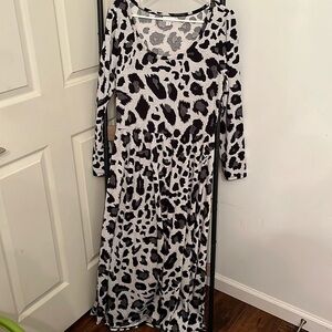 LuLaRoe Long Sleeved Gray Leopard Maxi Dress